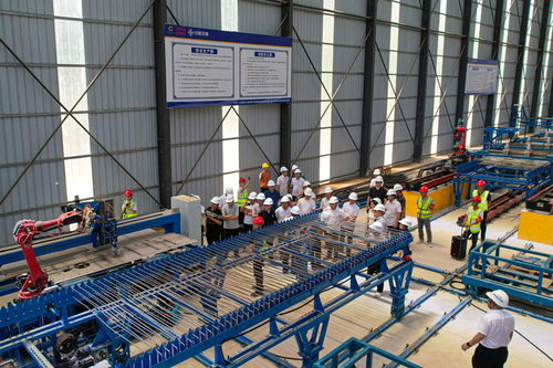 中交一公局集团智能建造对标活动在广西苍容8标智慧梁厂举行